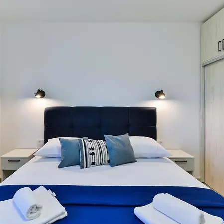 Romantische Mit Pool, Whirlpool Und Sauna * Privlaka (Zadar)